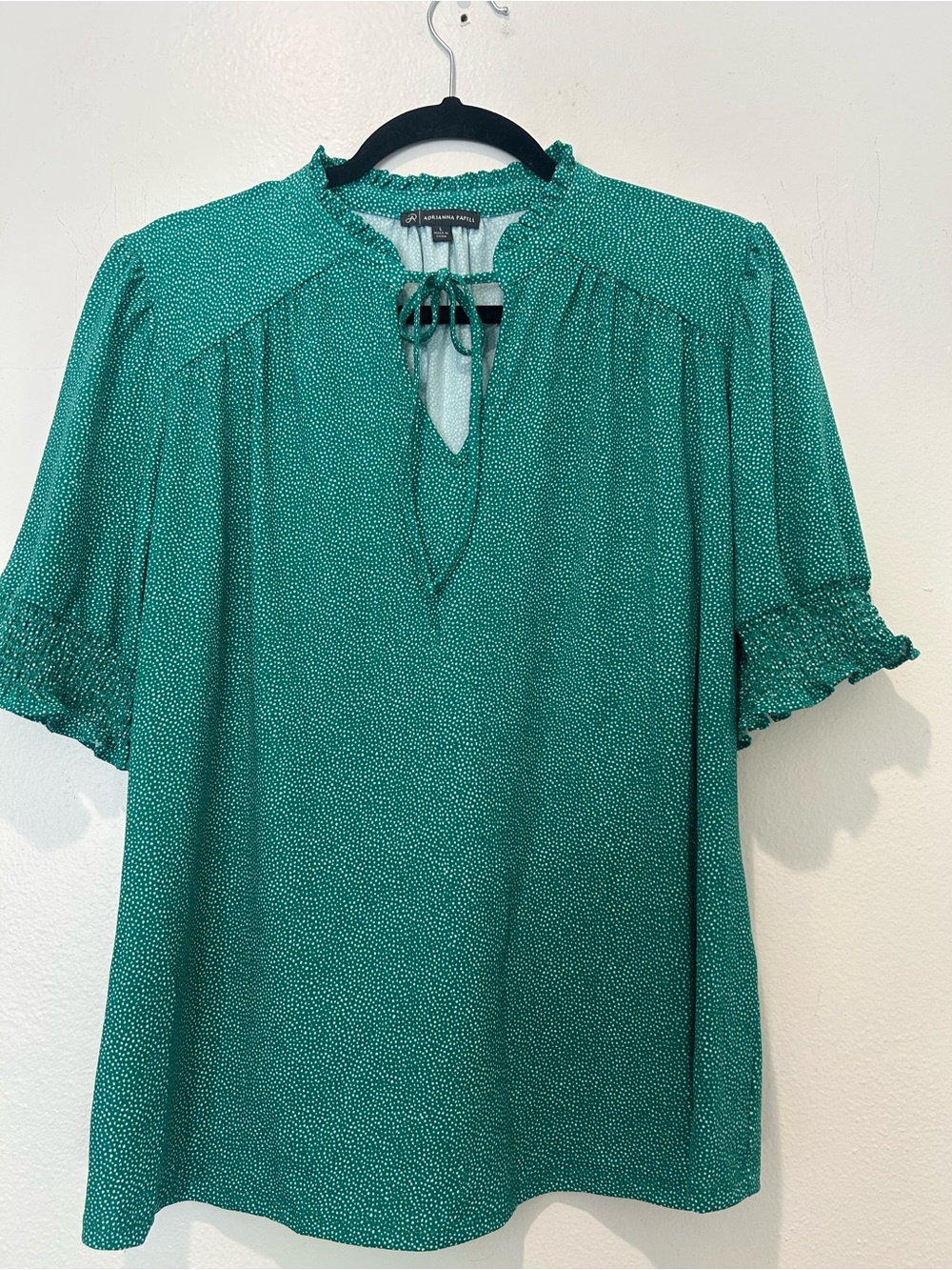 Adrianna Papell Green Dot Tie-Neck Blouse Size L